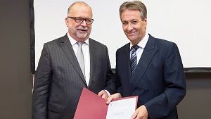 Bonner OB ernennt Kurt-Werner Sikora zum ‚Business Ambassador Bonn‘